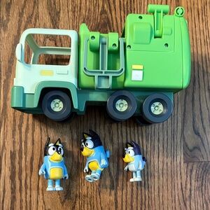 Bluey Garbage Truck + 6 Bluey Figures TRUCK ONLY no bins Snickers Weiner Bingo